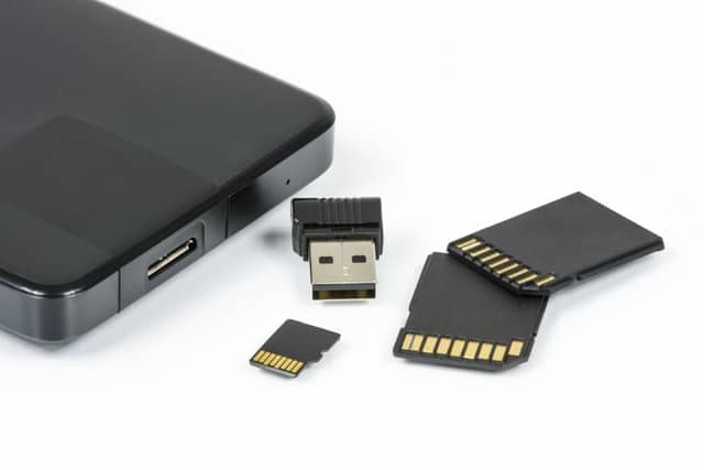 Will safe protect memory cards in fire